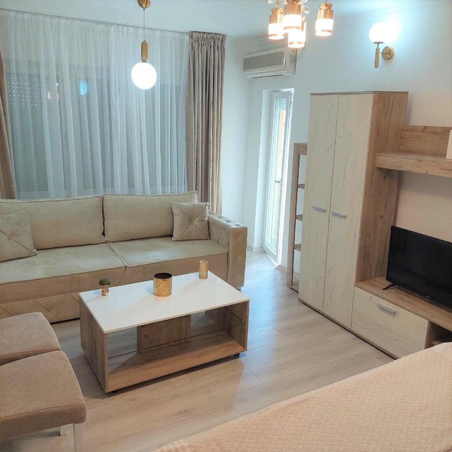 City Lux Square Apartments Skopie Exterior foto