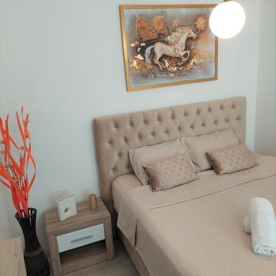 City Lux Square Apartments Skopie Exterior foto